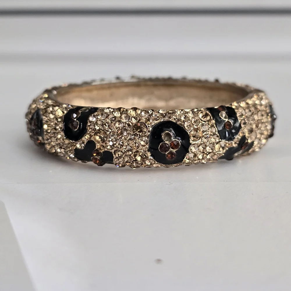 Vintage Rhinestone & Enamel Hinged Bangle Bracelet Gold Tone